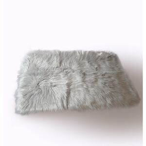 Home Dynamix Gray Acrylic Faux Fur Suede Base Accent Rug 21"X34"